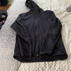 Lulu lemon wind jacket